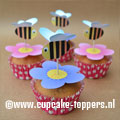 Afbeelding van de cupcake topper Bloemetjes en bijtjes