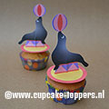 Afbeelding van de cupcake topper Zeehond met bal